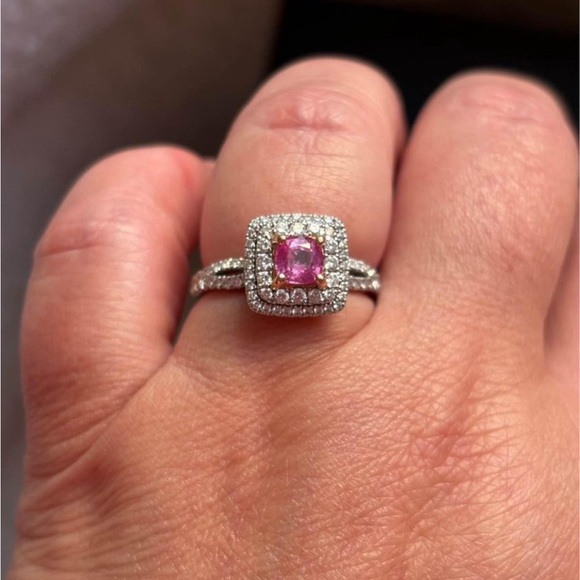 Vera Wang Pink Sapphire and Diamond Ring. Size 6.5 - Picture 4 of 7